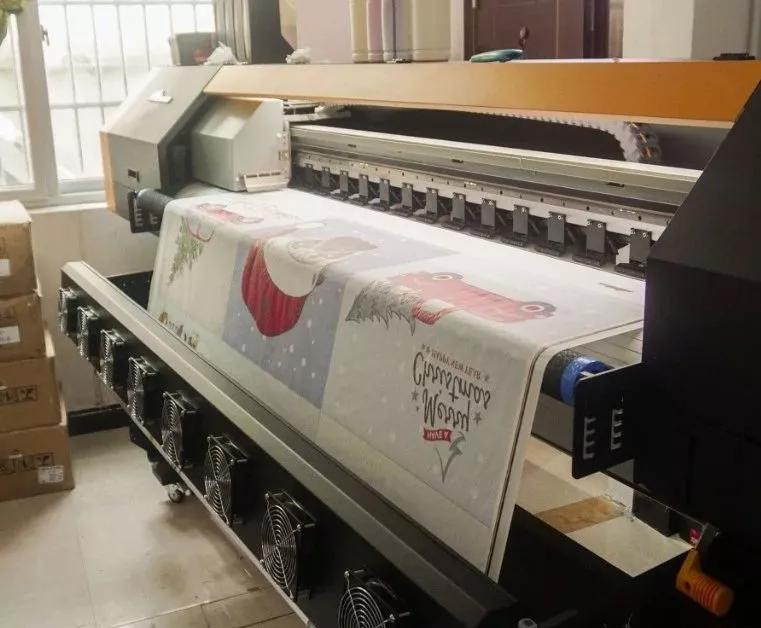 投入几万，弄两台电脑，义乌年轻人发了一笔“圣诞财”