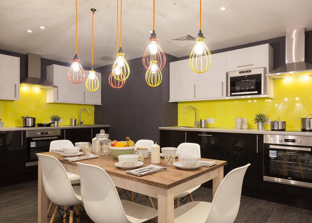 形容厨房干净整洁的句子,形容厨房很干净的话