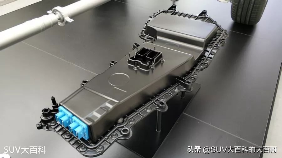 全新一代路虎揽胜极光黑科技体验,路虎极光五块屏幕