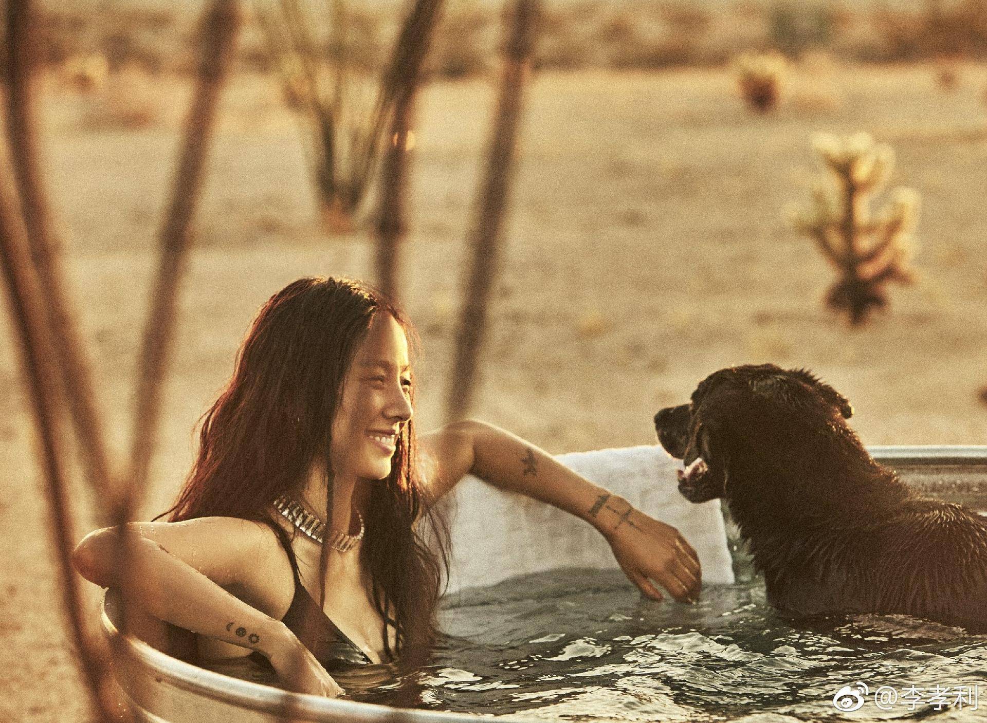 李孝利和老公秀恩爱视频,李孝利夫妇同台完整版