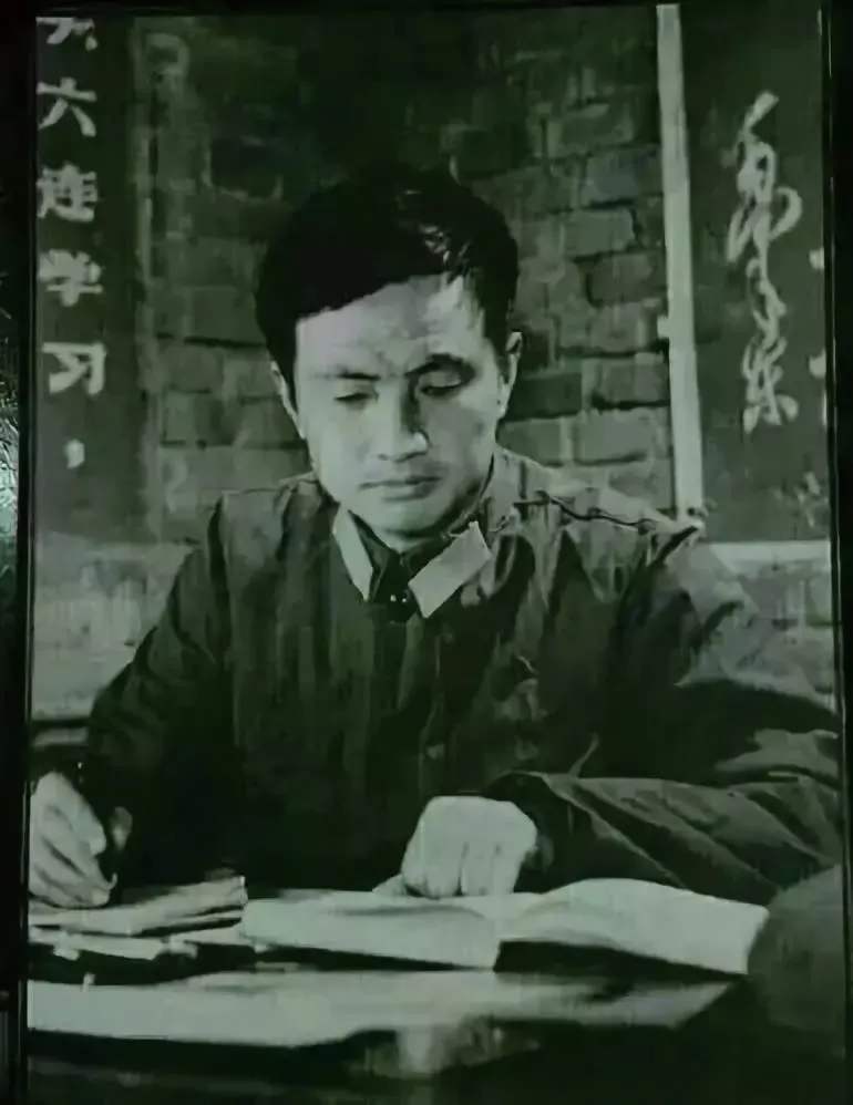 孟晚舟留守儿童视频,2岁女孩成留守儿童