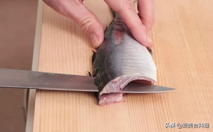 鱼去骨切法视频,剔鱼骨切鱼片技巧