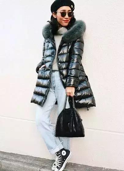 羽绒服怎么穿效果最好 (羽绒服穿着要什么样才叫做刚合适)