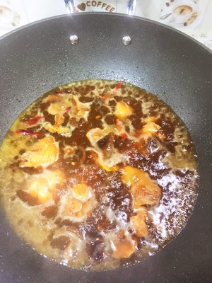 正宗蒸黄焖鸡视频,正宗黄焖鸡大料面