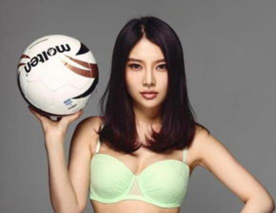 靠身材出道的两字女星,靠身材火的女星