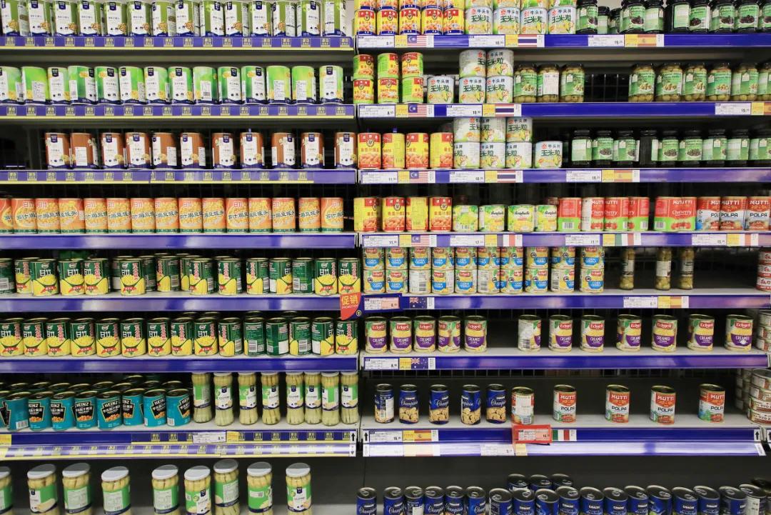 全世界都在疯抢罐头,为什么外国人都抢罐头