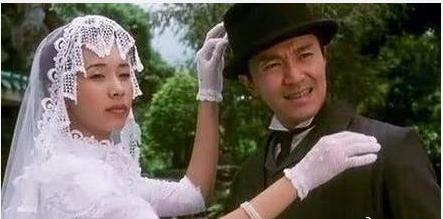 周星驰朱茵拍拖多久,周星驰前任罗慧娟