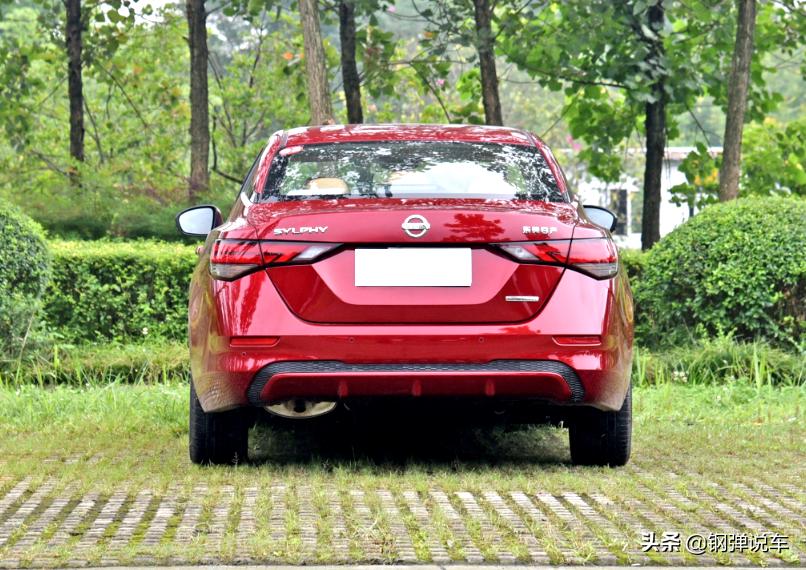 日产车新轩逸黄色碰撞预警,日产新轩逸前方碰撞预警