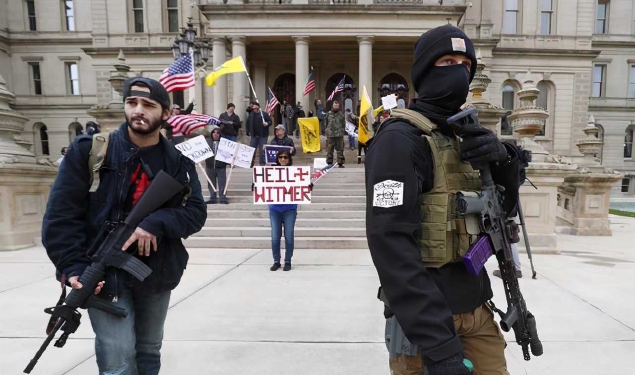 俄罗斯允许佩戴步枪吗,俄罗斯公民是否可以持有自动步枪