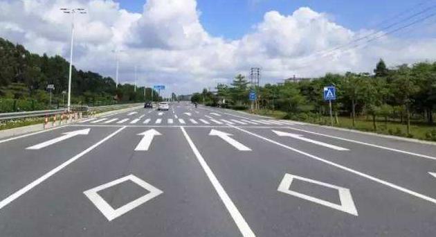 这些交通标线绝不能压,交通违法标线处罚标准