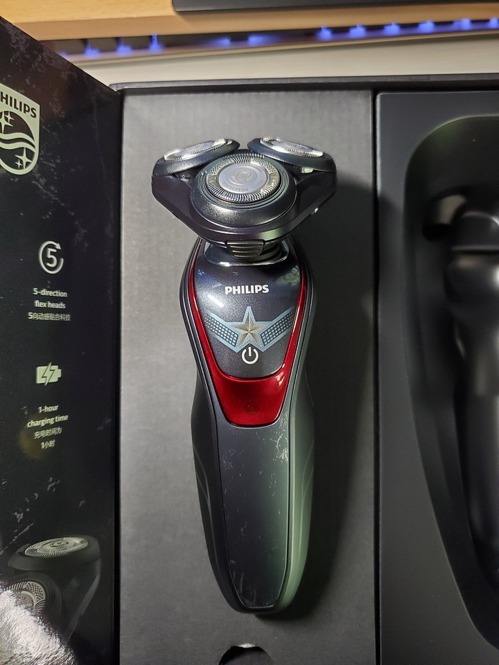 电须刀飞利浦电动剃须刀哪款好用 (飞利浦漫威英雄系列电须刀好吗)