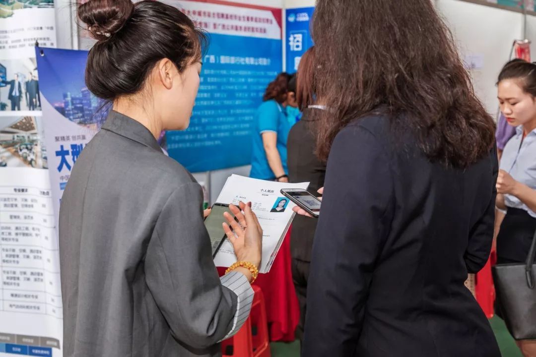 猪八戒网与重庆房地产职业学院合作协力解决疫情期间实习实训难题