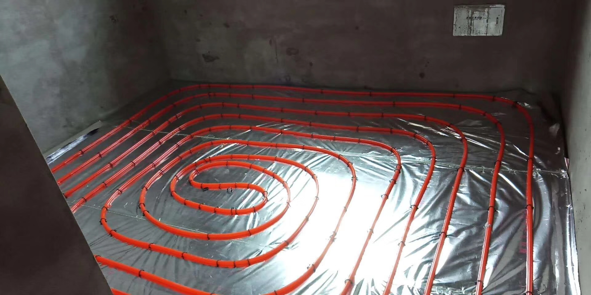 壁挂炉地暖排气放水的正确方法,地暖放水正确方法