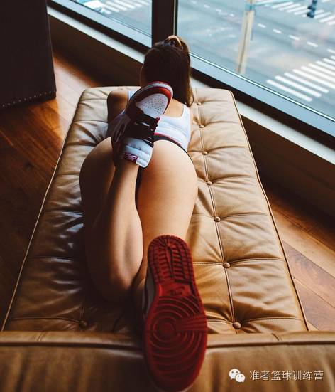 看多了细腿AJgirl，其实这样丰乳肥臀的AJ人妻最为致命