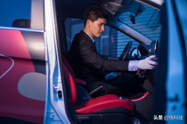 skii神仙水加唇釉的礼盒,skii神仙水限定版跟经典版