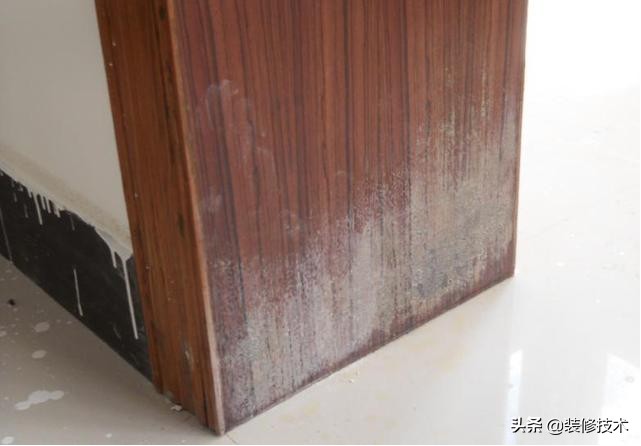 家里门套发霉怎么处理,卫生间木门发霉怎么回事