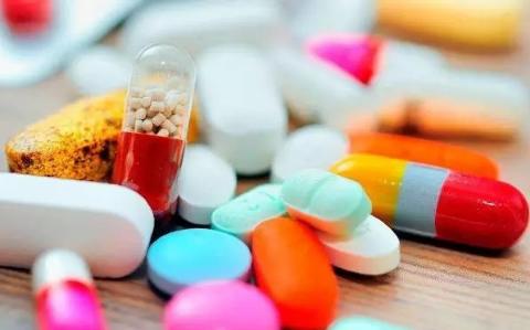 白癜风激光治疗和光疗有什么不同,白癜风光疗要配合药物吗