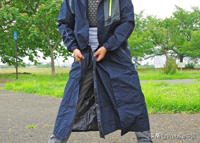 下雨天摩托车必备装备,骑摩托车下雨天必备神器