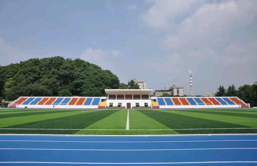 开学了！今年，湖北师范大学为新生送上神秘大礼包，亮点满满