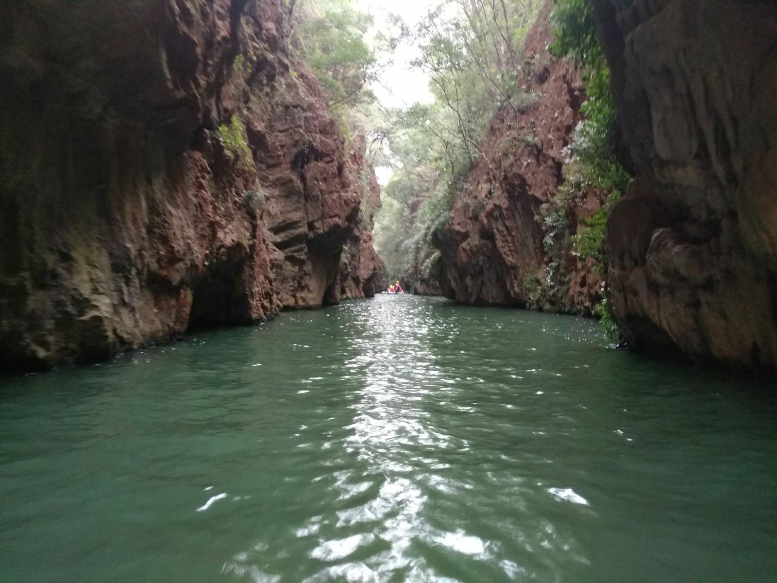 昆明有什么好玩的景点推荐一下,昆明有些什么好玩的景点推荐一下