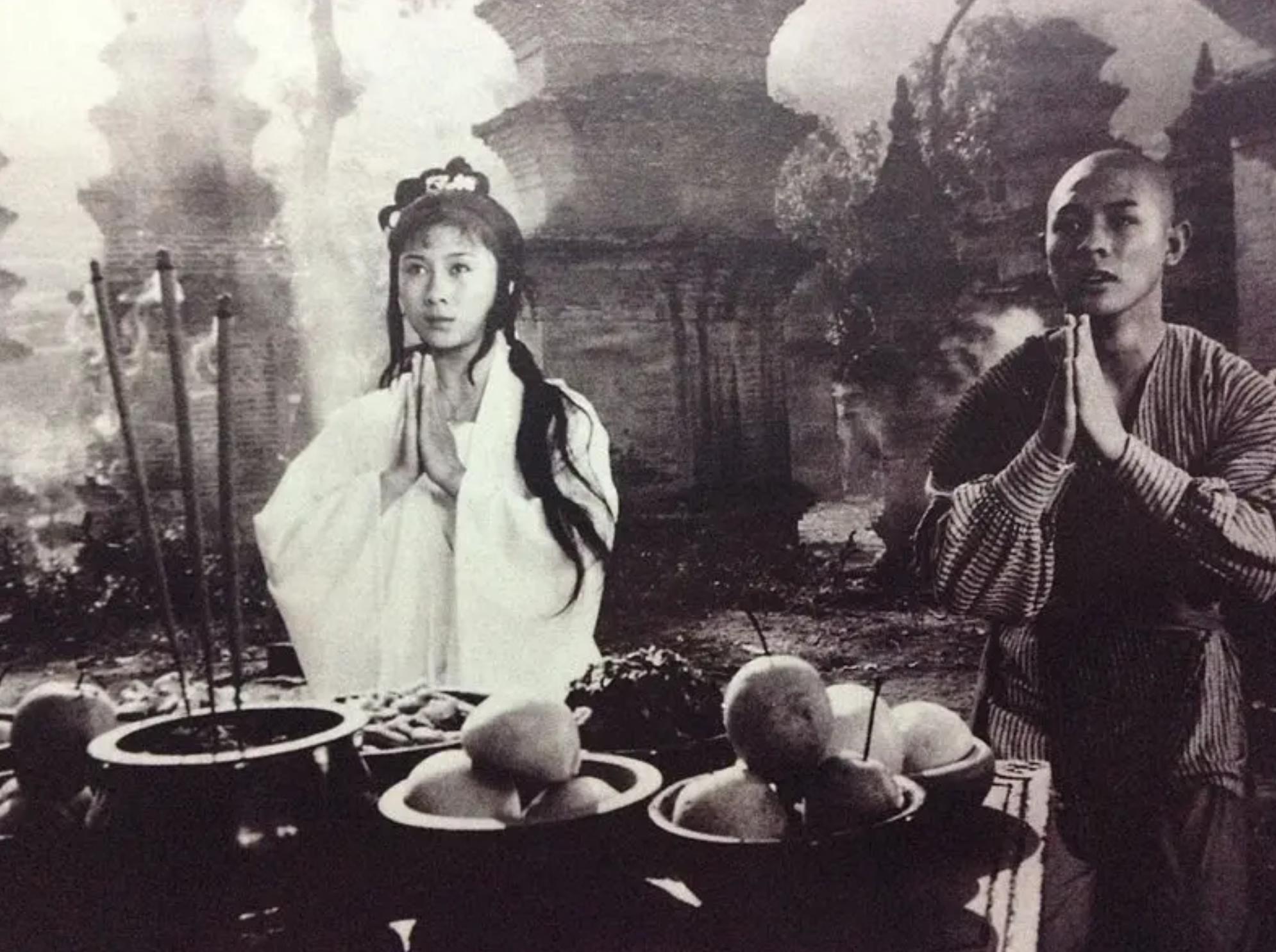 从红极一时到销声匿迹,丁岚现状图片