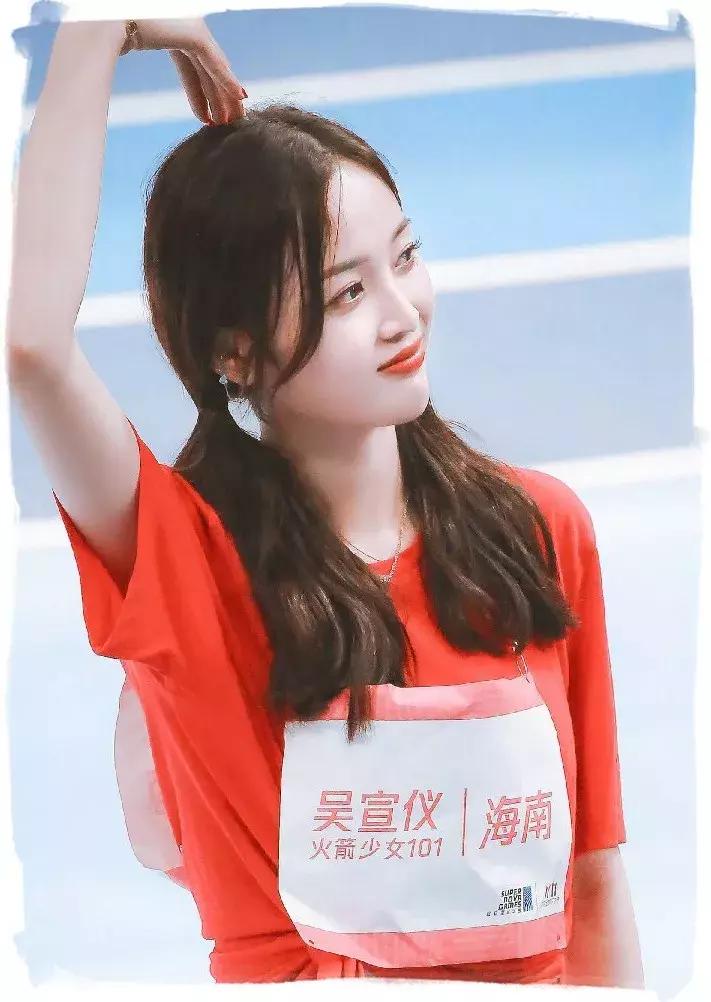 别再披头发了这3款扎发才好看,半披长发怎么扎好看