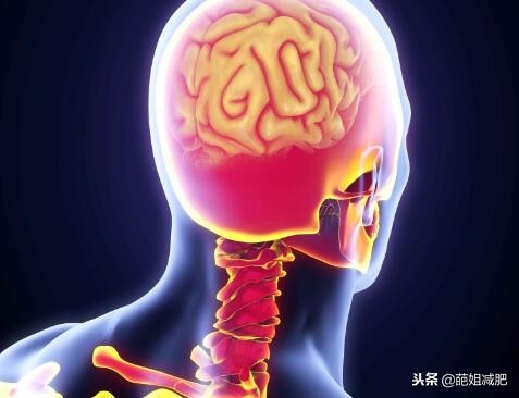 低头会加速颈椎退化吗,长期低头玩手机颈椎危害视频