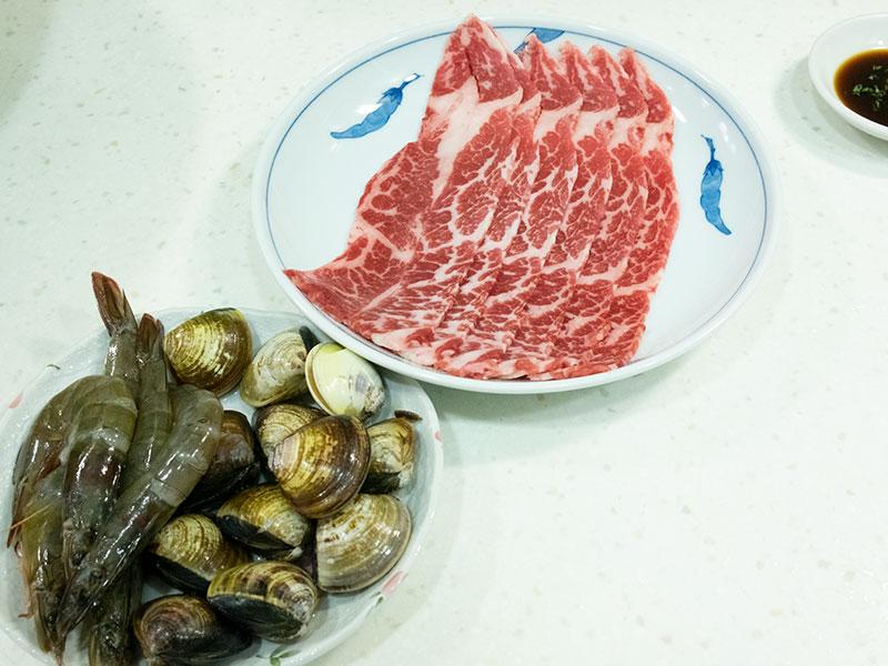 日本火锅和韩国火锅对比,中国的火锅vs俄罗斯火锅