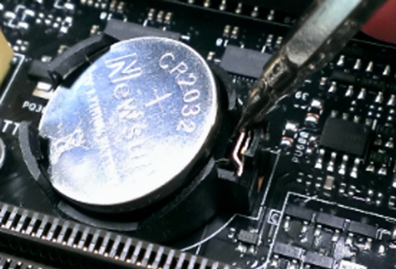 主机开机了显示器不亮是什么原因,主机开机显示器黑屏无信号