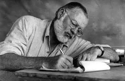 汇•悦读|《老人与海》：一位老硬汉在海上的独白