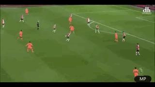 菲尔米诺11年进球,菲尔米诺射门时候不看球