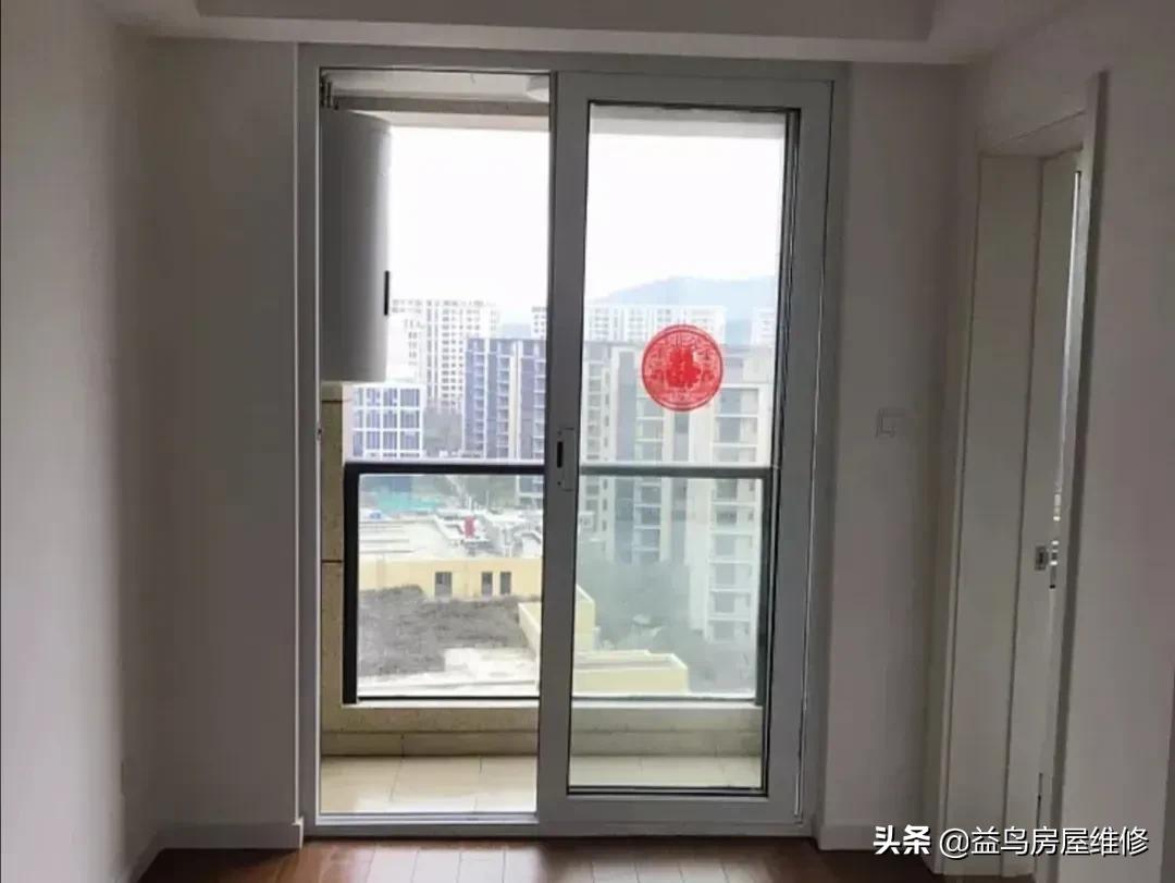 墙面材料有问题,乳胶漆墙面修复要怎样打砂皮