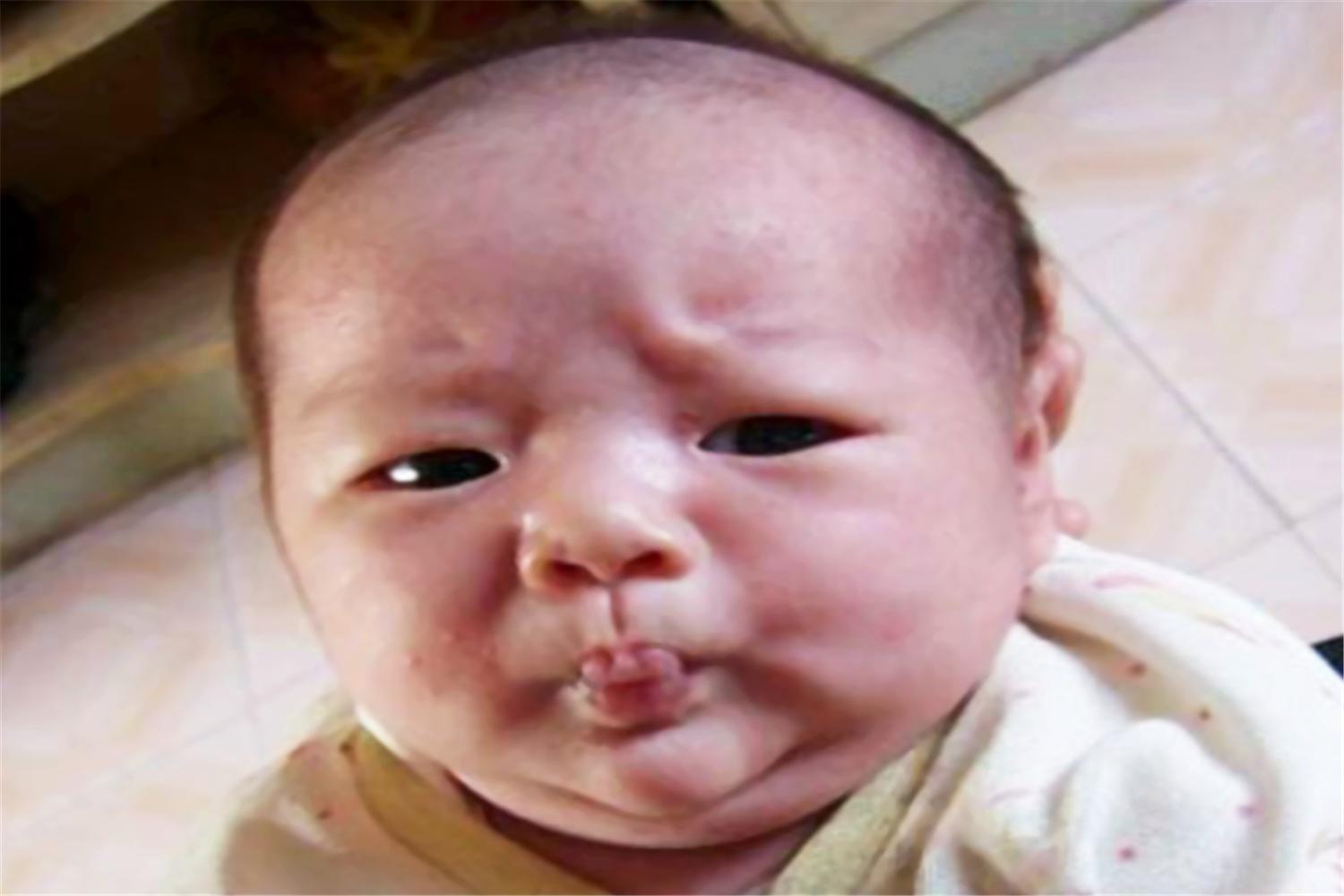 家中有宝宝总有屎臭味,家里有汗脚臭脚的宝宝