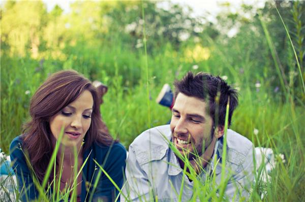 别人欠钱不还日子过得比谁好,别人欠钱不还不要了值得吗