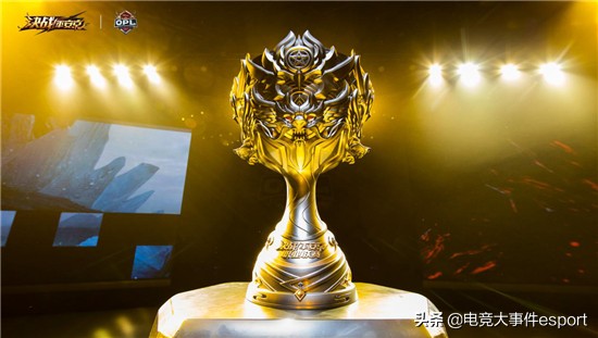 旭旭宝宝豪掷千万进军opl联赛,技术不够金钱来凑