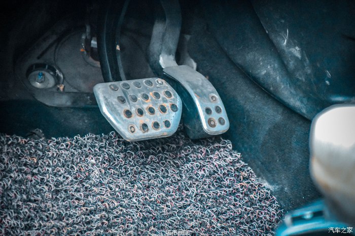 2014进口标致307cc敞篷2.0自动,05年标致307cc敞篷二手车多少钱