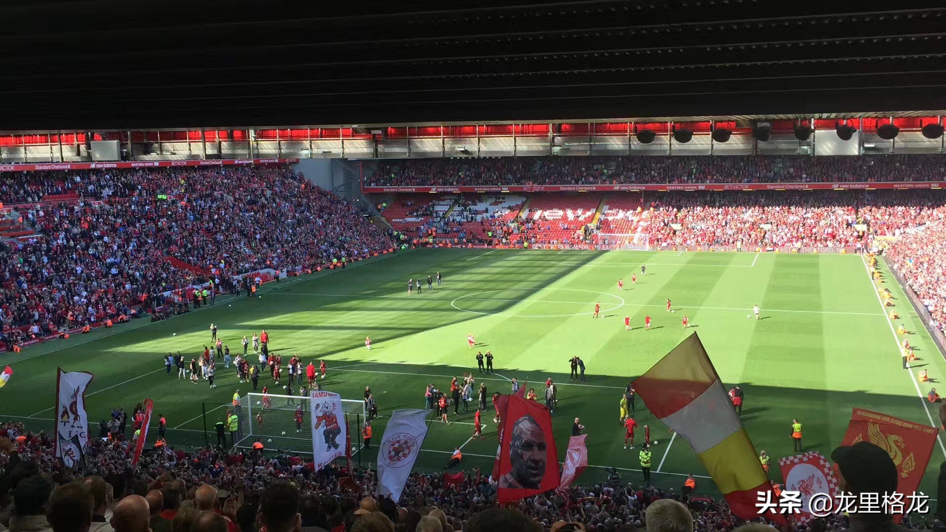 英国球迷采访利物浦,英格兰欧洲杯后采访球迷