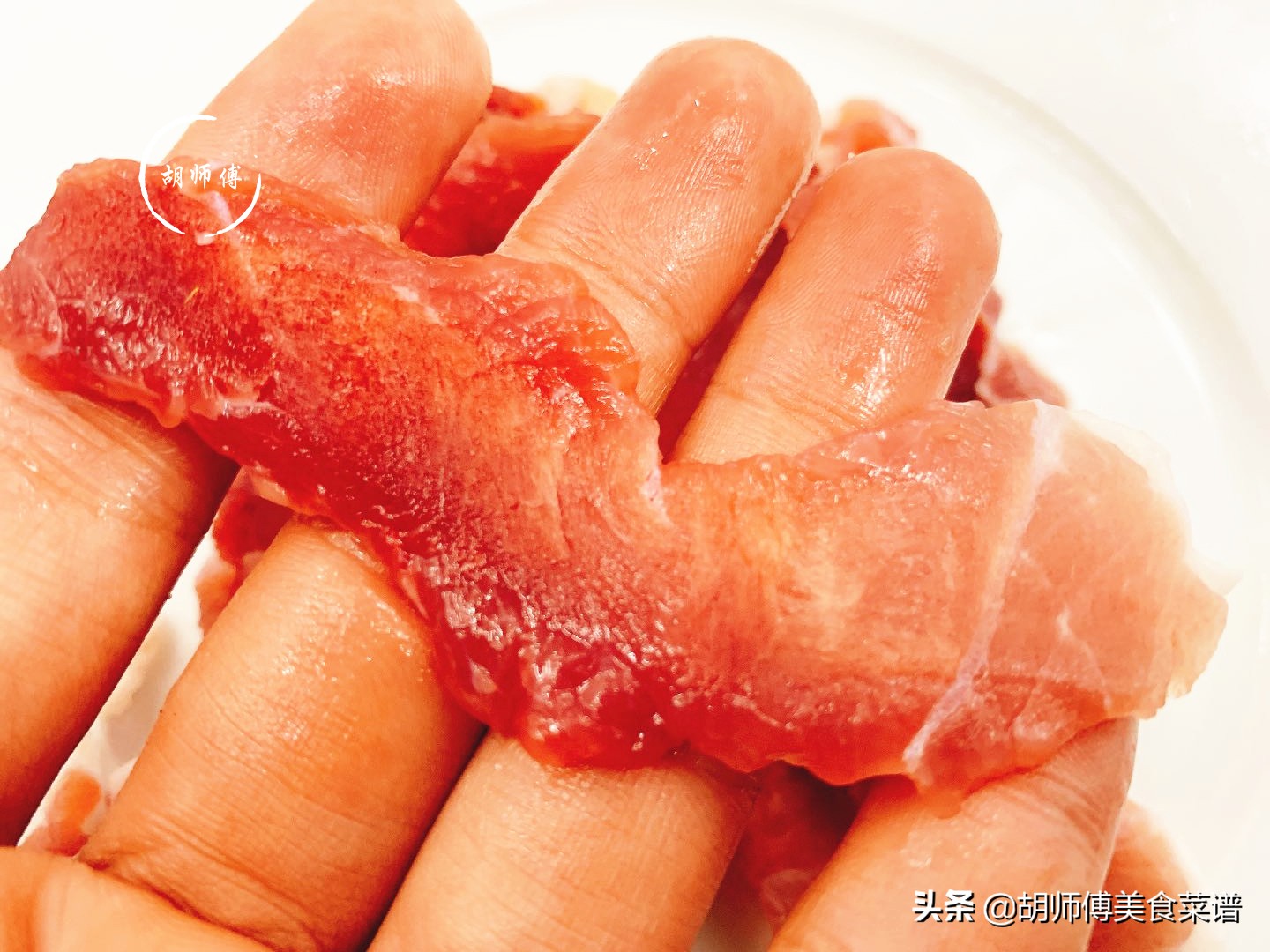 为什么冻肉不能用冷水泡,不管冻肉多硬