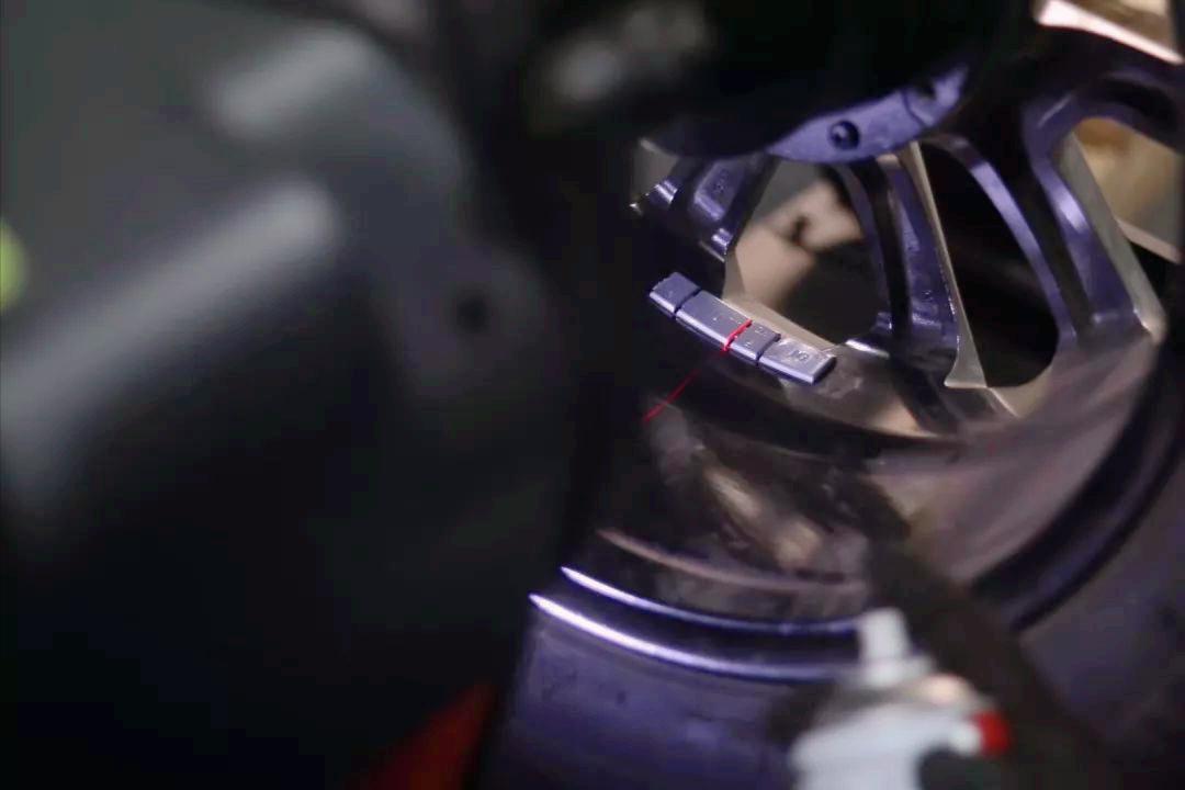 怪兽修车：翻新“残损不堪”的二手霸道LC150，满血复活变新车