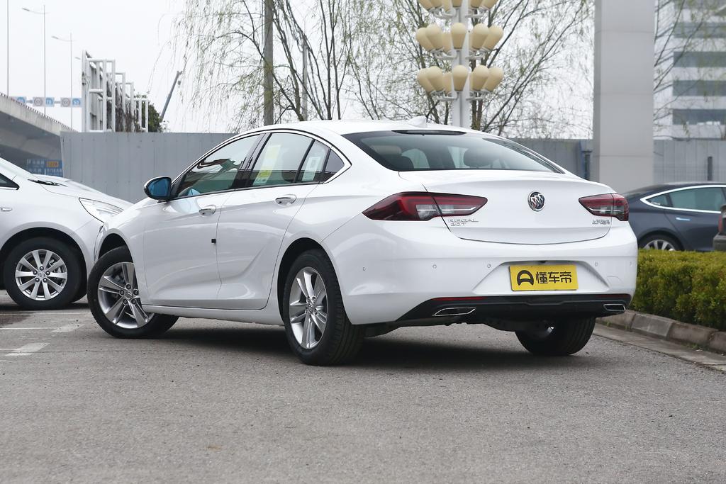 16万的君威贵吗,16万买别克