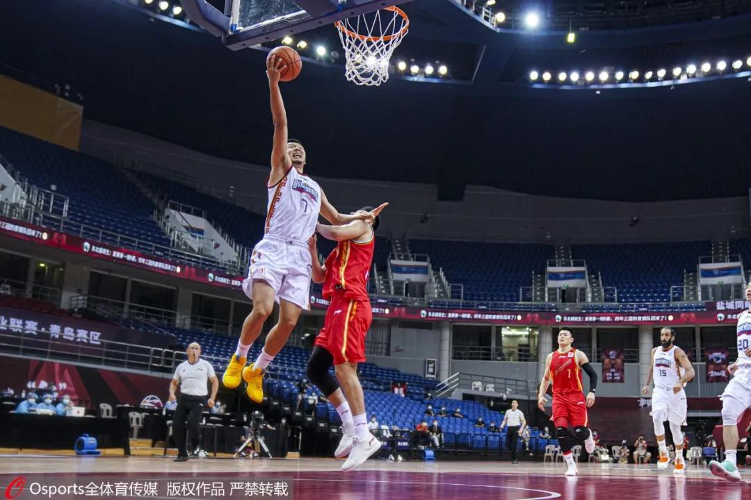 队长死里逃生完整视频,队长重伤出院电视剧
