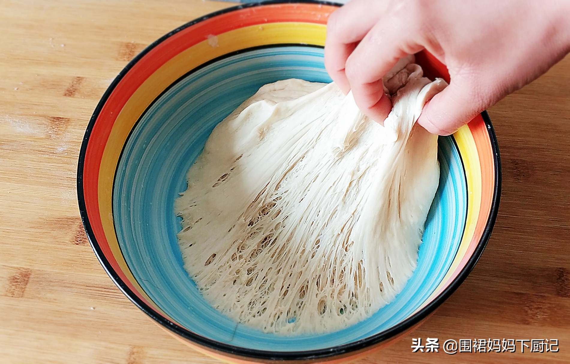 想要做出的水煎包焦香酥脆、蓬松喧软，关注这2点，一定不会失败