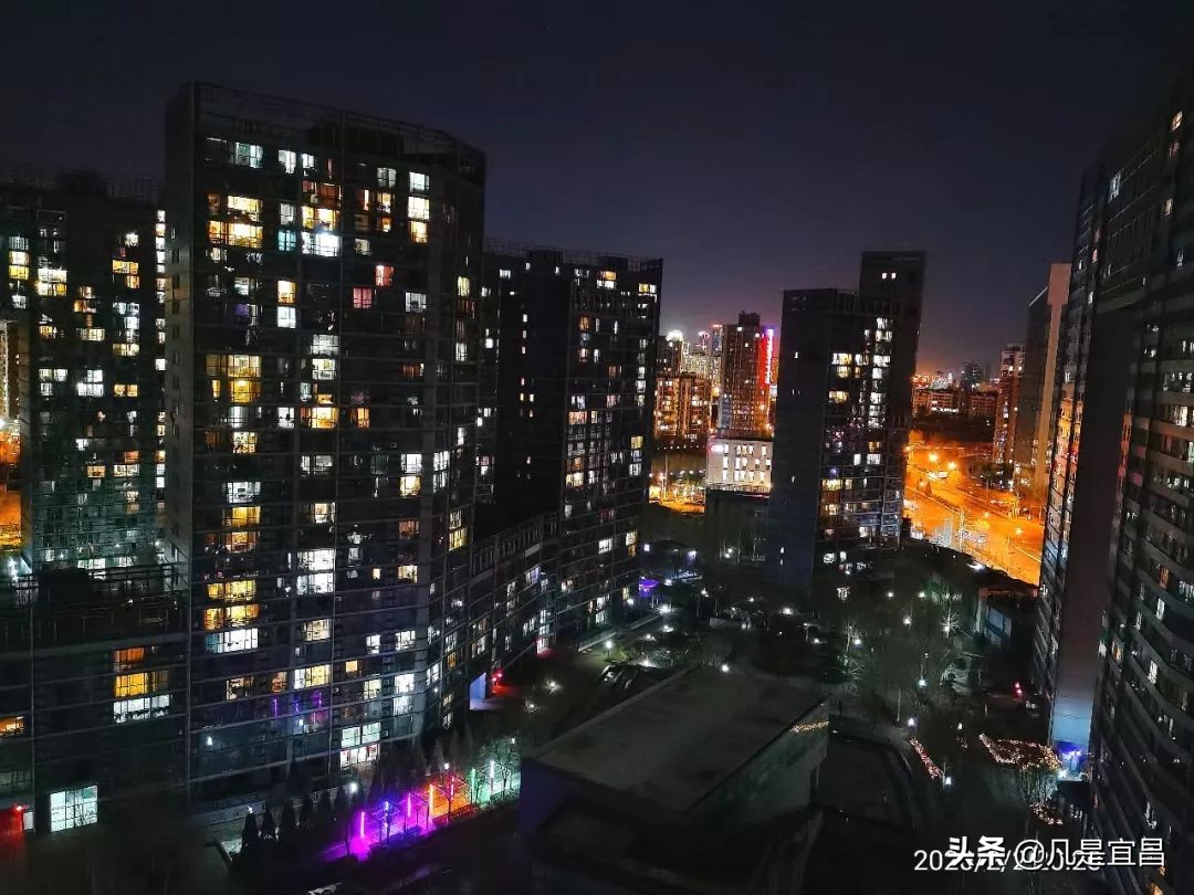 战疫情202002022020现时共存