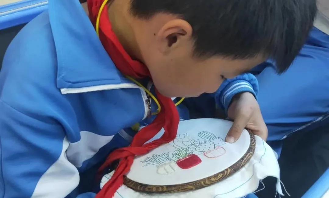 初中生放学不愿意回家,学生放学不知所措