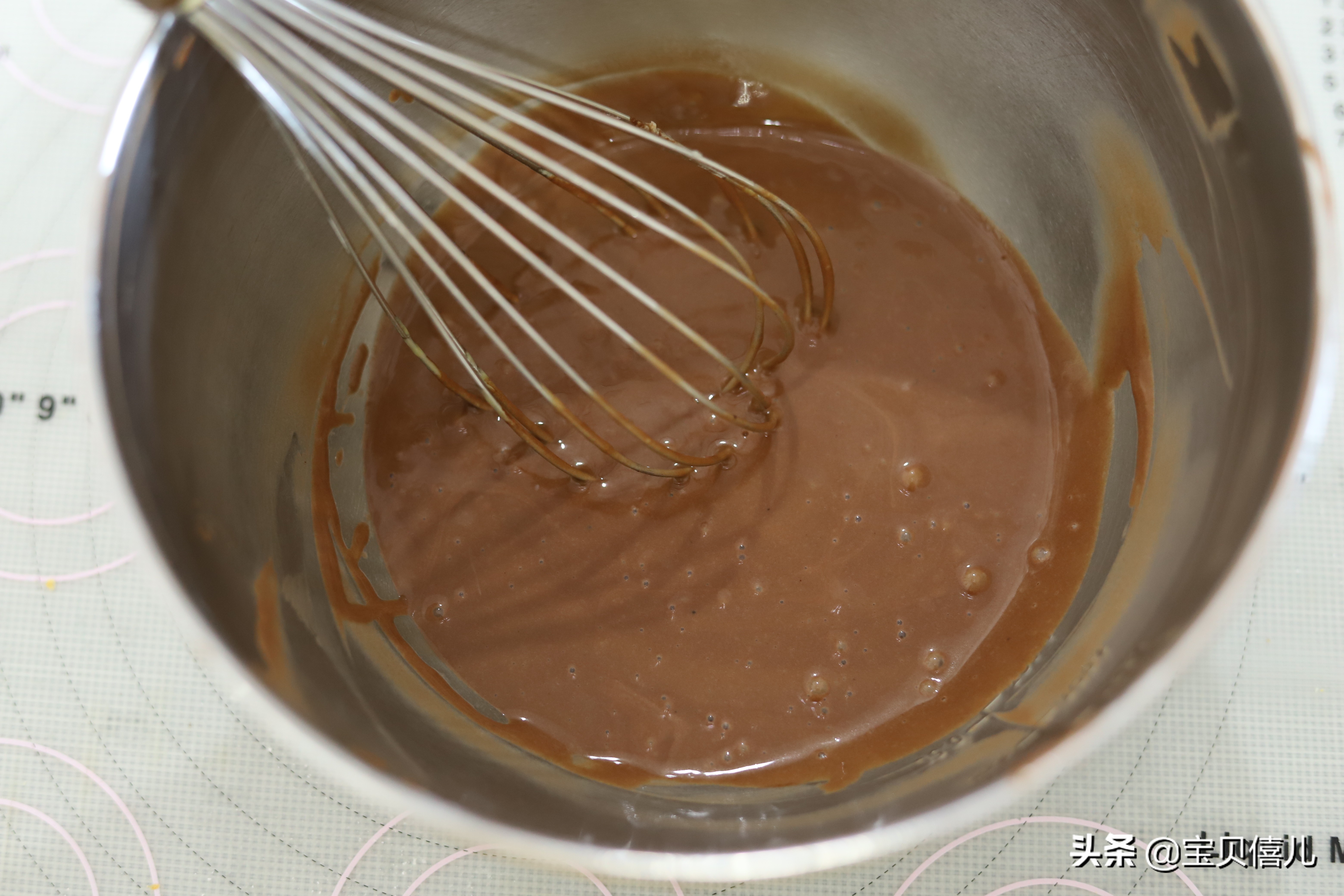 柔软细腻不开裂不回缩纸杯蛋糕,可可酸奶杯子蛋糕的做法