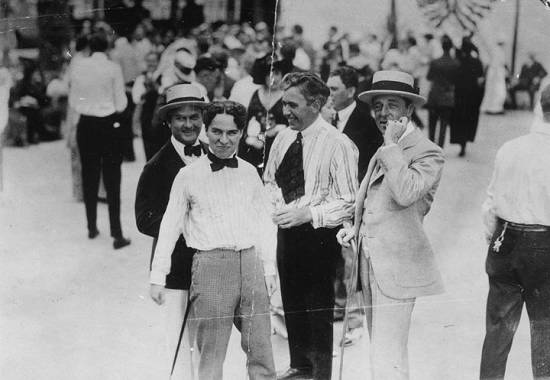 卓别林10部电影完整版,卓别林影片流浪汉