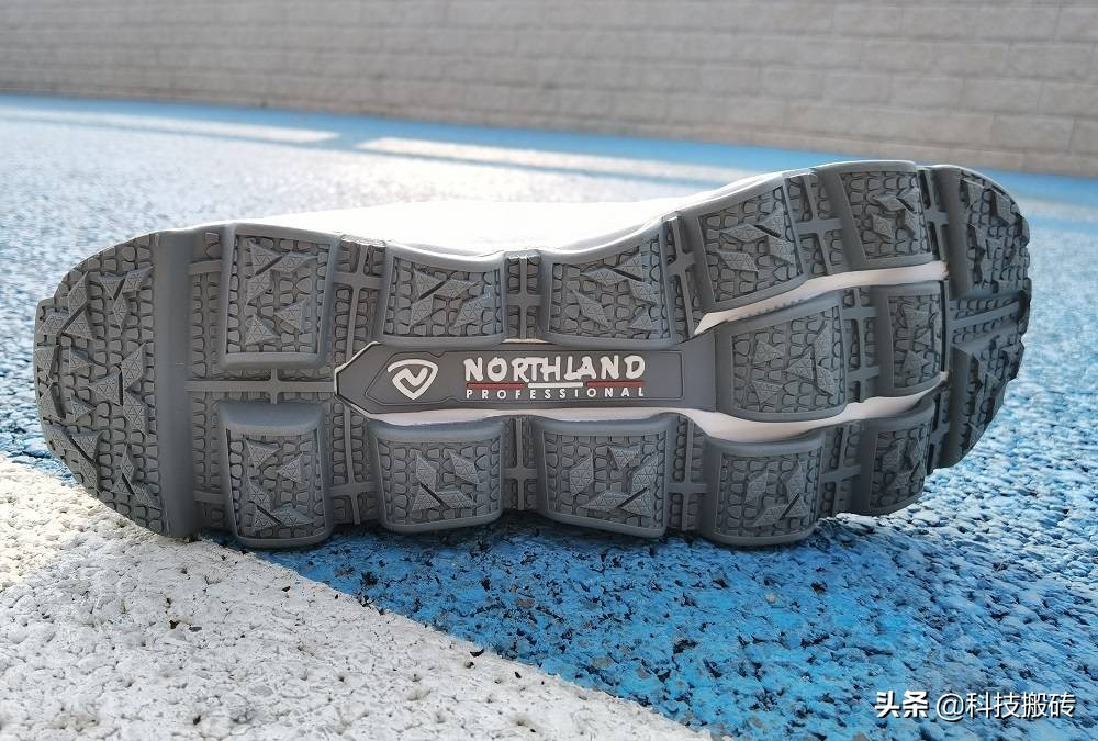 诺诗兰涉水鞋,诺诗兰徒步鞋防水效果怎么样