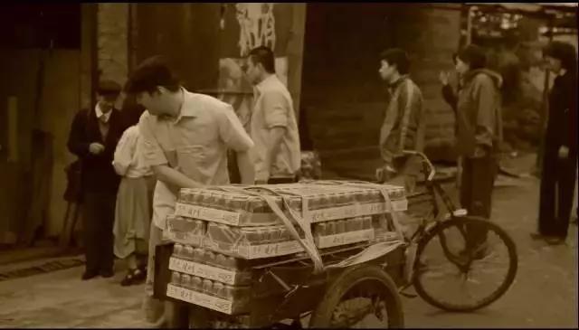 健力宝36岁了！佛山70、80、90后有多久没喝过了？