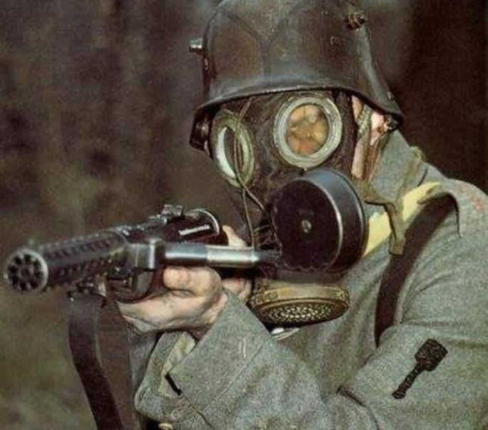 mp18式冲锋枪高清图,德国最早冲锋枪mp18原理结构