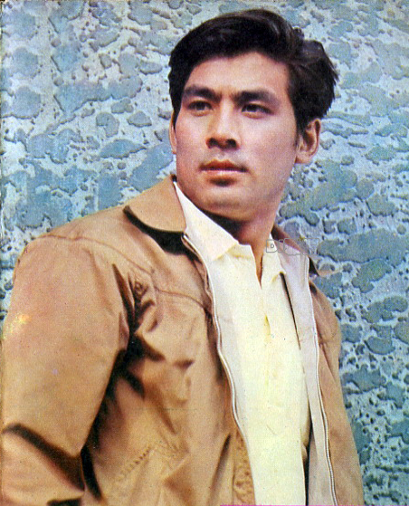 罕见老照片80年代男星,老电影老艺人最美老照片